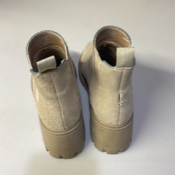 Steve Madden size 5.5 suede cream boots - Picture 2 of 6
